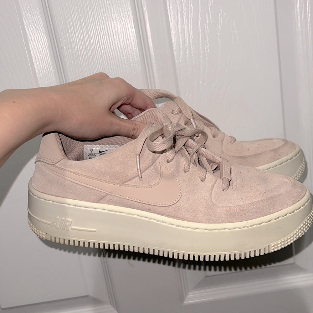Nike Air Force 1